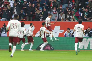 بعد خطأ فادح من نوير.. لاعب أوجسبورج يسجل أسرع هدف في الدوريات الخمسة الكبرى 10 أكتوبر 2026 05:18 م